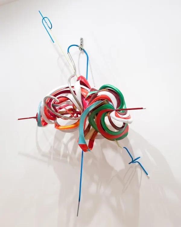 The hat that could not be made in glass; from Igal Kaptsan's archive of sculpture projects with Frank Stella